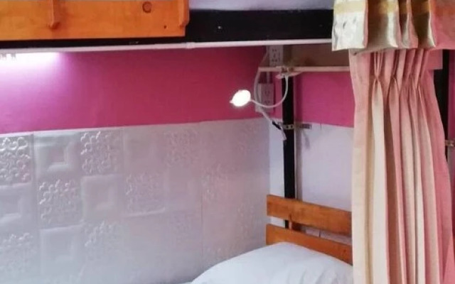 Okhome Hostel