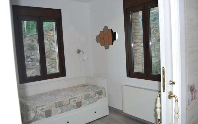 Chalet With 6 Bedrooms in Cortegana, With Wonderful Mountain View, Shared Pool and Enclosed Garden