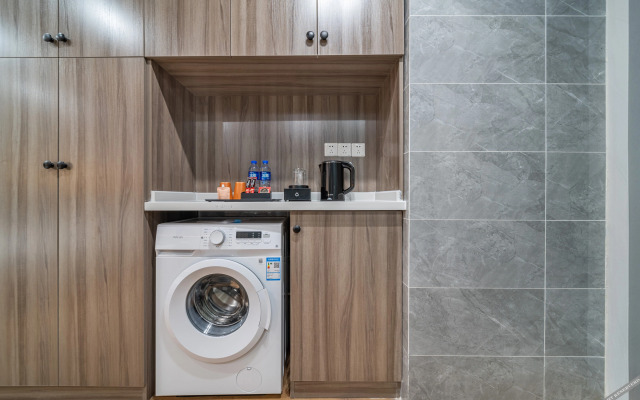 Yuya Guangnian Hotel