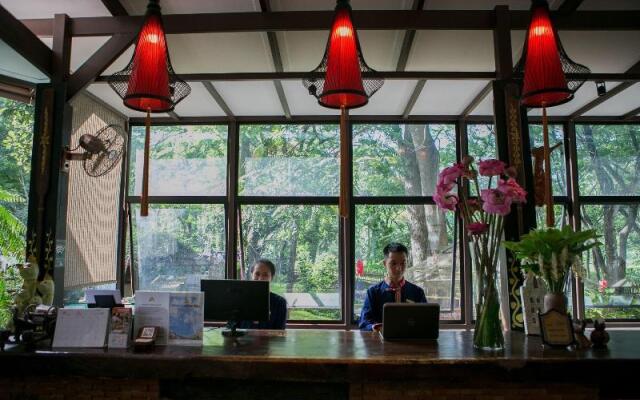 E-outfitting Doikham Resort