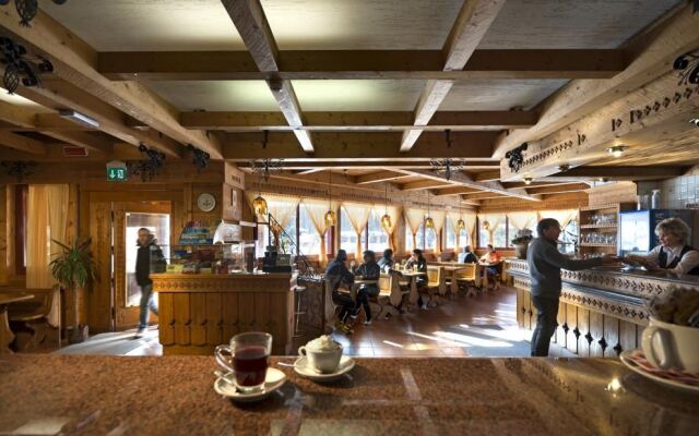 Hotel Vezzena