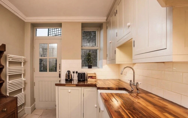 Ivory House - Stunning Central Townhouse