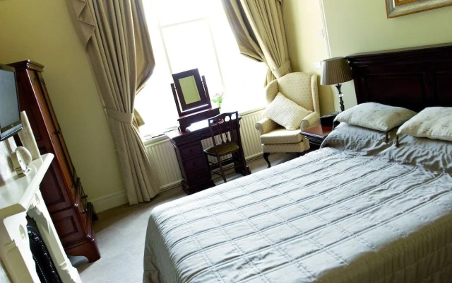 Cotford Hotel