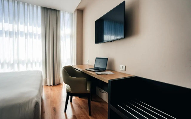 Palmaroga Hotel Asuncion, Tapestry Collection by Hilton