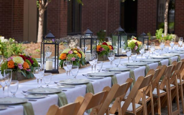 Hilton Mississauga/Meadowvale