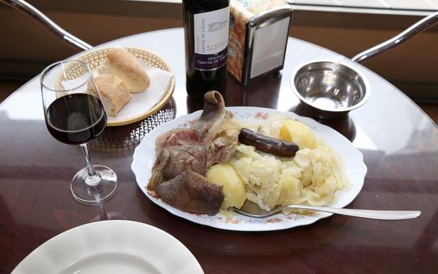 Pension Caldas