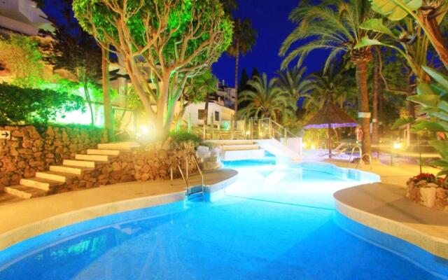 1093 modern beach apartment , huge terrace , bbq