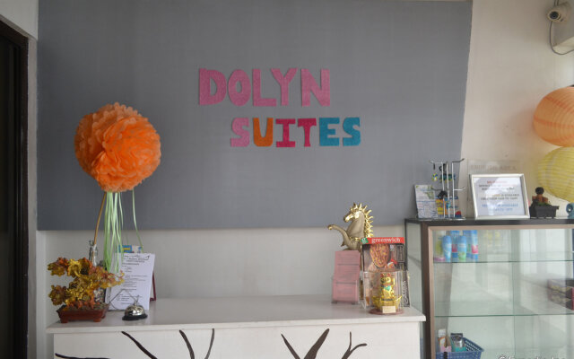 Dolyn Suites