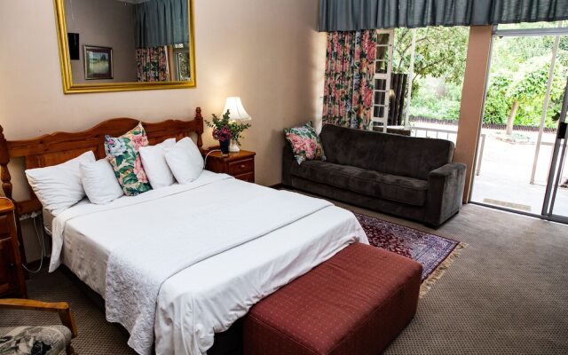 Woodpecker Guesthouse