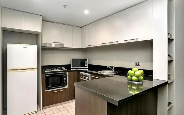The Apartment Service FW206