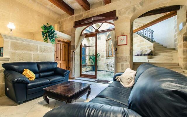 The Grand Authentic House with Private Pool