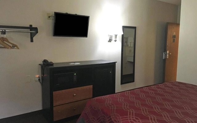 Americas Best Value Inn - Omaha