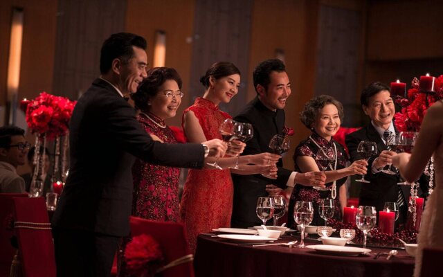 HUALUXE Hotels & Resorts Yangjiang City Center by IHG