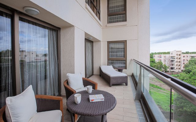 Oakwood Residence Naylor Road Pune