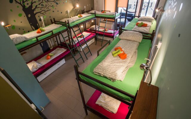 Island Hostel - Adults only