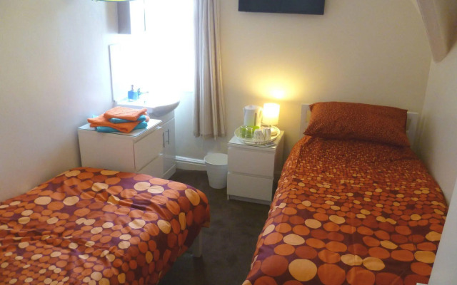 Number Twenty-Five Guesthouse