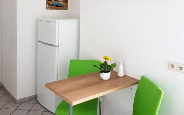 Pirna/Dohna, 2 R.-Wohnung in Mehrfamilienhaus