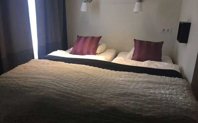 North West Restaurant & Guesthouse