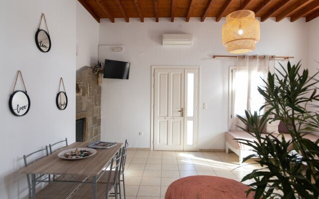 Dimelal Mikonos Downtown Apartments