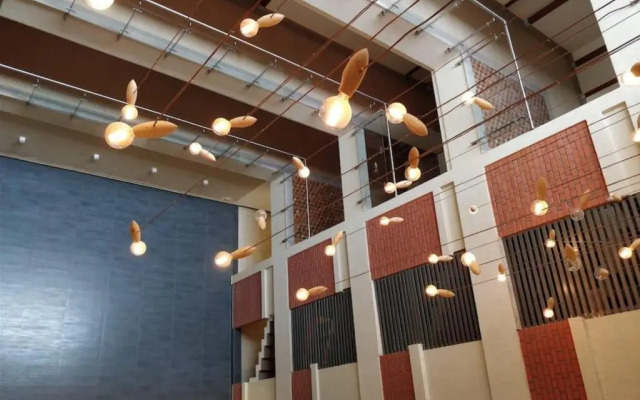 37th Crescent Boutique Suites