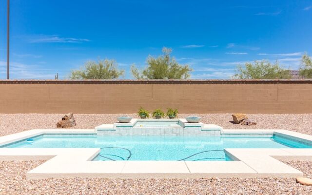 3 Bedroom Home with Outdoor Pool
