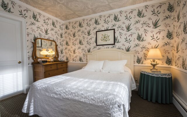 Stafford's Bay View Inn