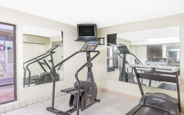 Days Inn by Wyndham Effingham