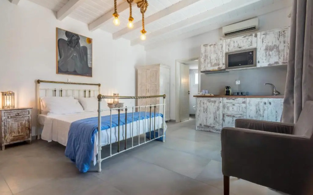 Kristen's Studio & Apartments
