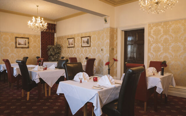 Trivelles Park Hotel