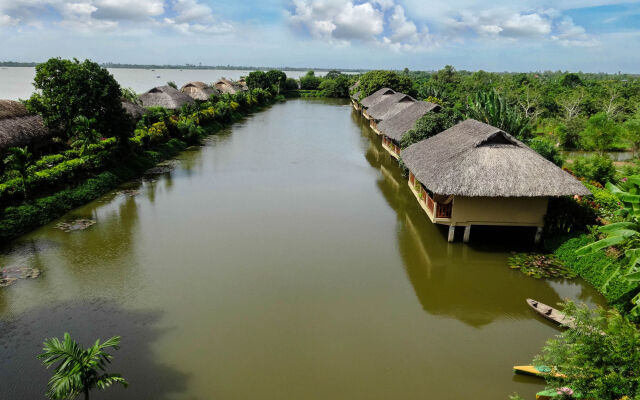 Mekong Riverside Boutique Resort & Spa