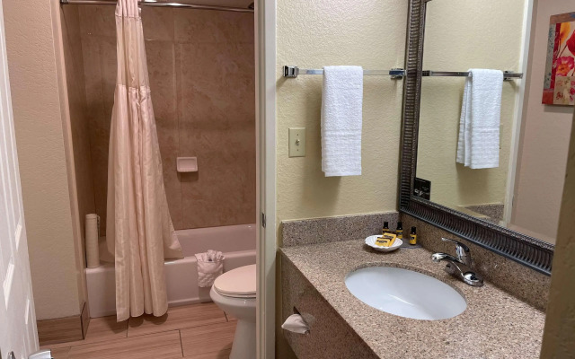 Best Western Plus Pleasanton Inn
