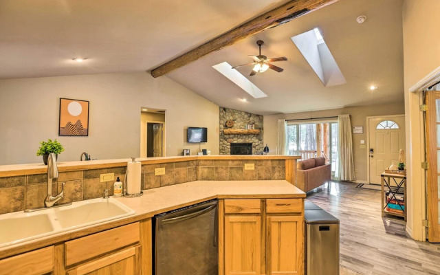 Woodsy Bend Vacation Rental - Pet Friendly!