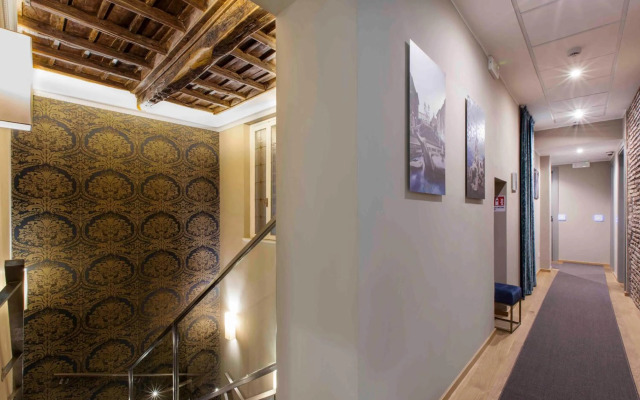 Giuturna Boutique Hotel
