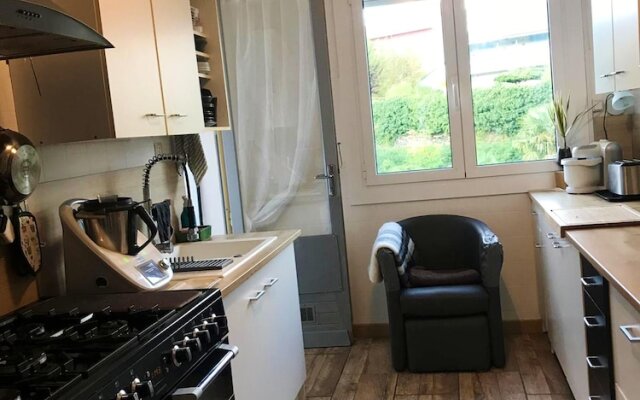 Apartment with One Bedroom in Lourdes, with Furnished Terrace