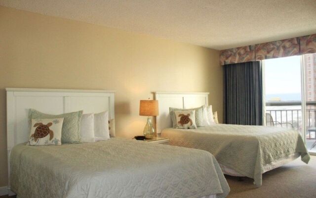 So Hampton 806 3BR by RedAwning