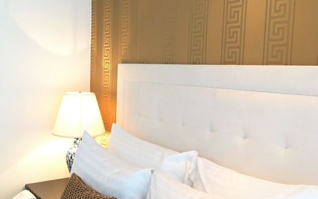 MONDRIAN Luxury Suites & Apartments Krakow Old Town