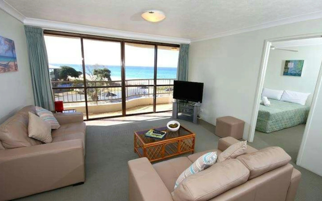 San Simeon Apartments – Balcony – Tugun