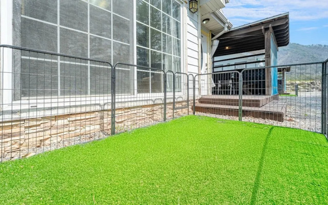 Yeongwol Nature & Pet Retreat