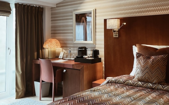 Classic Double room with balcony (full double bed) (king size bed)