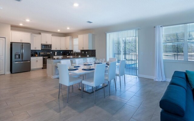 4569tb NON Renting 09/13/2021 -storey Lake