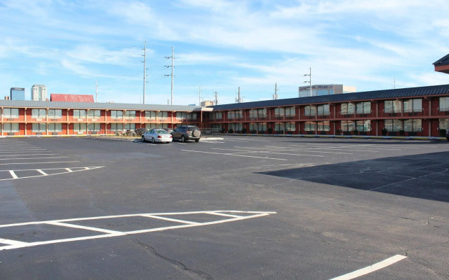 Tourway Inn