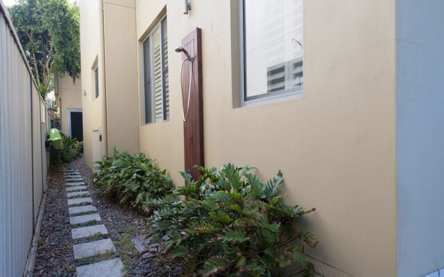 Soldiers Point Road, 2, 163, Seaside Splendour