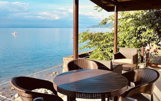 Villa Milagros Dive Inn Anilao