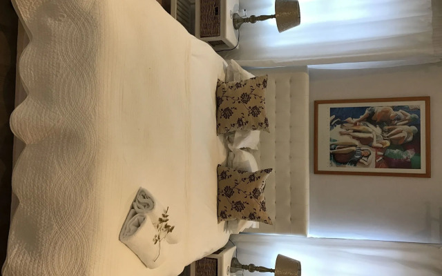 Albatross Guest House