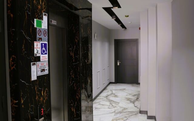 Aybek Ratio Hotel