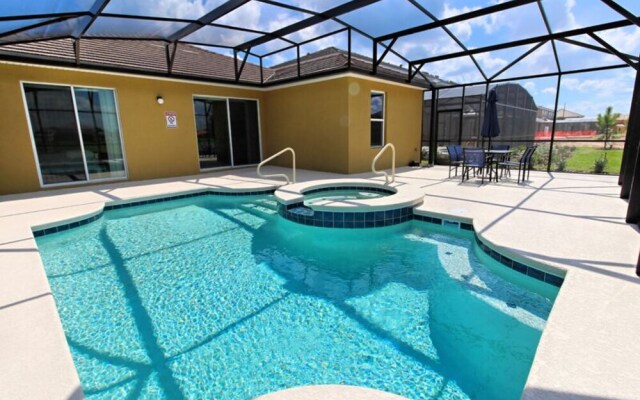 5-Bedroom Villa in Davenport 5132OA