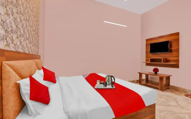 OYO Flagship 703742 Hotel C.r.k Inn
