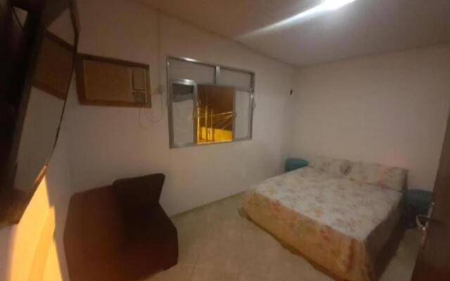 Apartamento em Sepetiba com ar