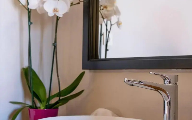 Viaggio Elegant Rooms