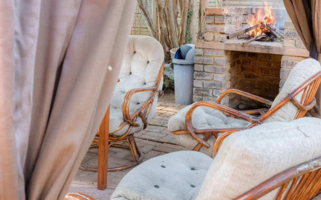 Wild Peach Inn